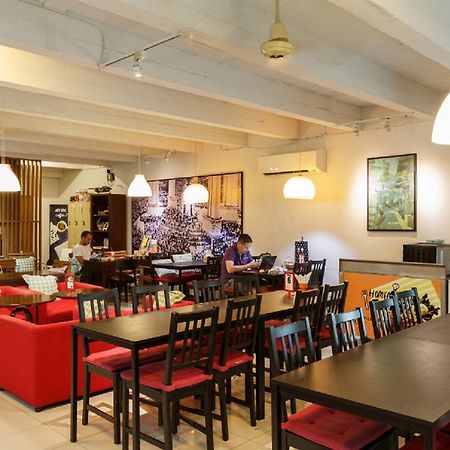 Baan Dinso Hostel@Ratchadamnoen Bangkok Ngoại thất bức ảnh